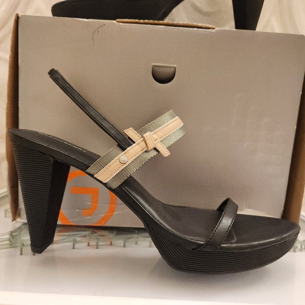 Rockport Black and Beige Strappy Platform Sandal
